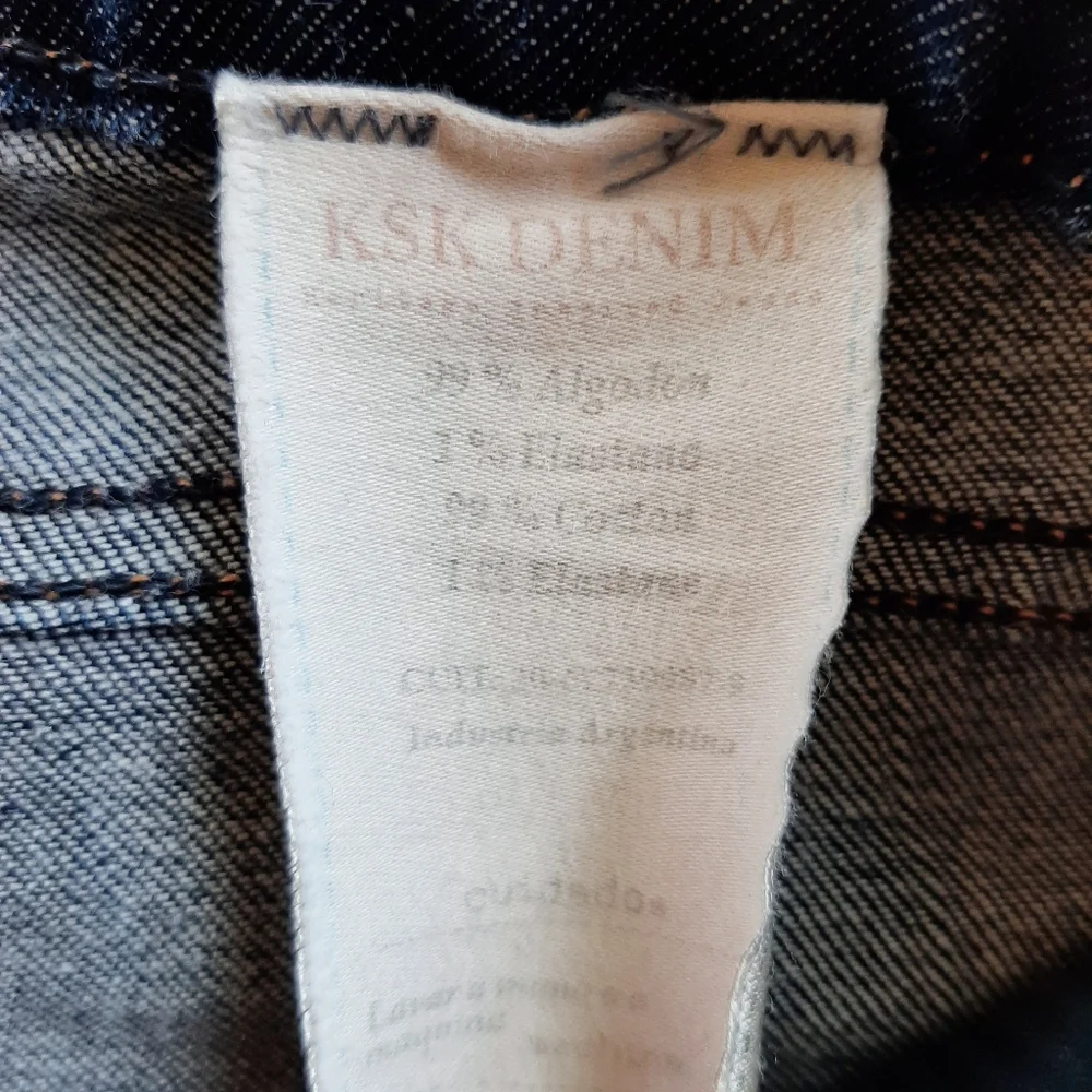 ⭐️5/$20 KSK Denim Distressed Busted Knee Jeans Size 27